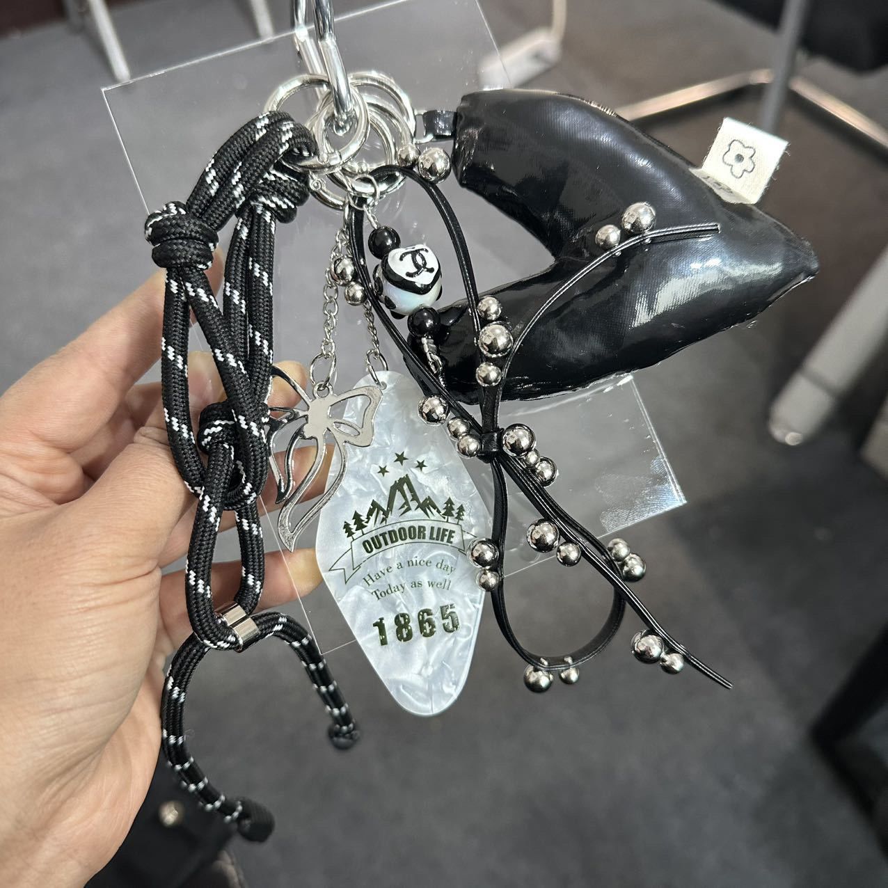 Liontin tas seri MIU yang inda - Decor Lighting Phone Number ulasan dan harga